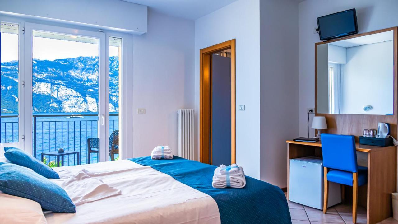 Hotel Casa Marinella Мальчезине Экстерьер фото