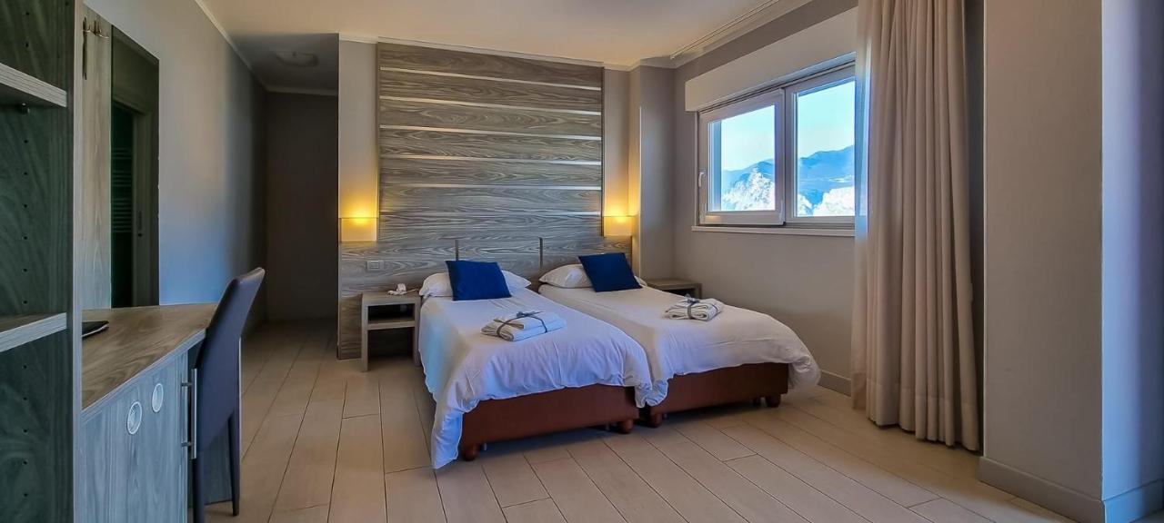 Hotel Casa Marinella Мальчезине Экстерьер фото