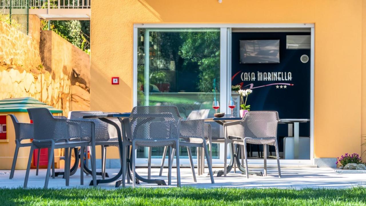 Hotel Casa Marinella Мальчезине Экстерьер фото