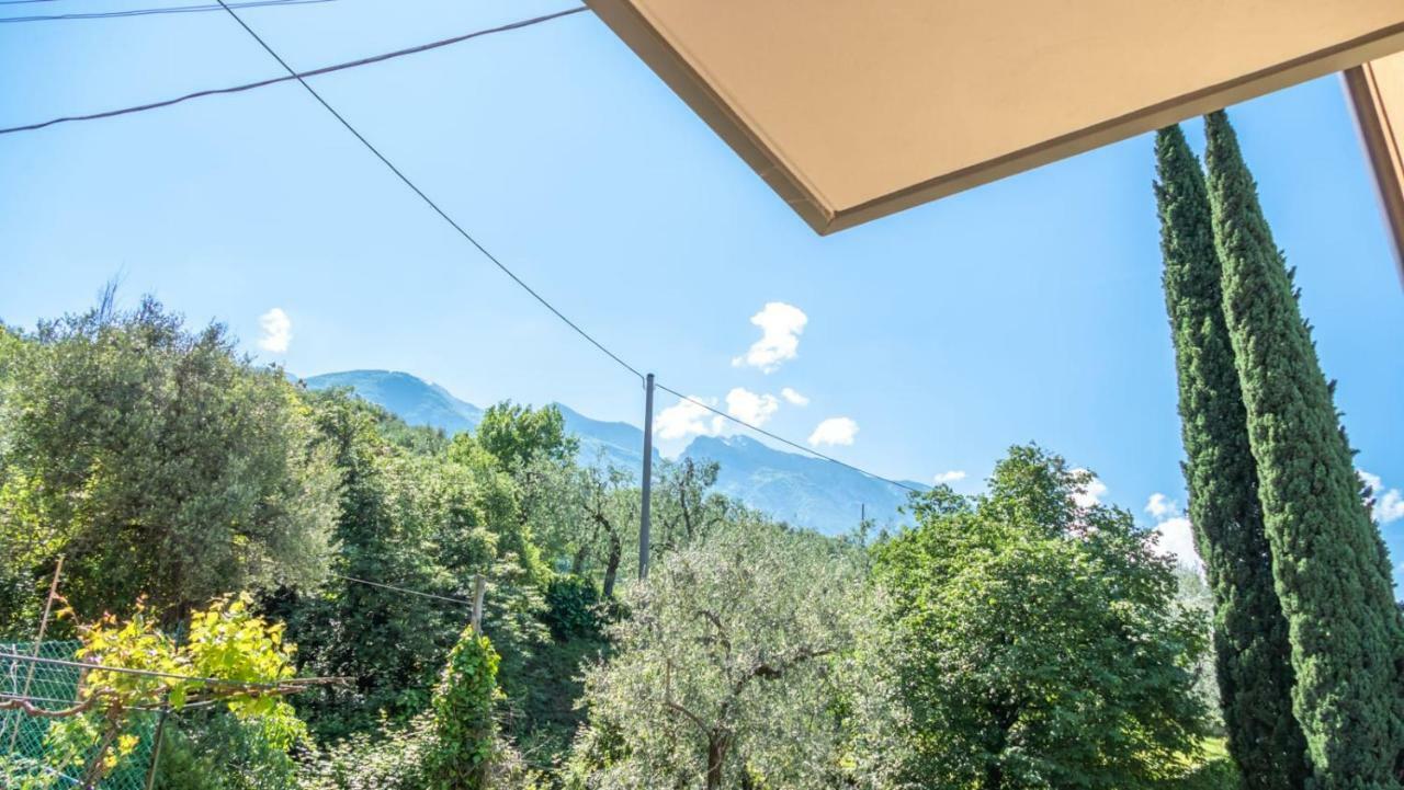 Hotel Casa Marinella Мальчезине Экстерьер фото
